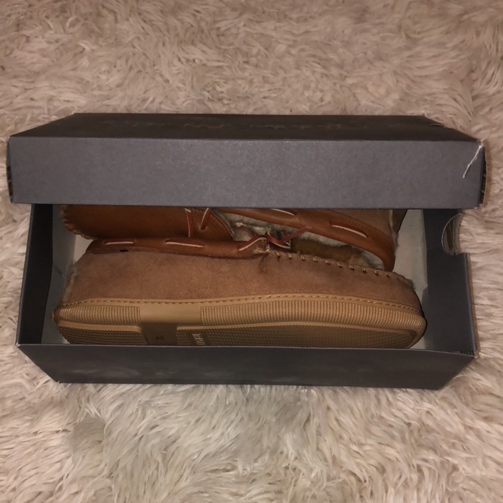 NIB Hush Puppies Tahoe Moccasin Slippers